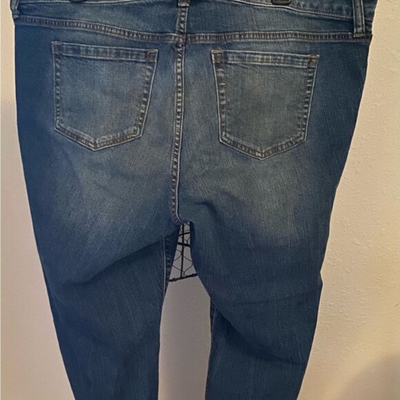 Torrid boyfriend jeans size 18 - Picture 3 of 3
